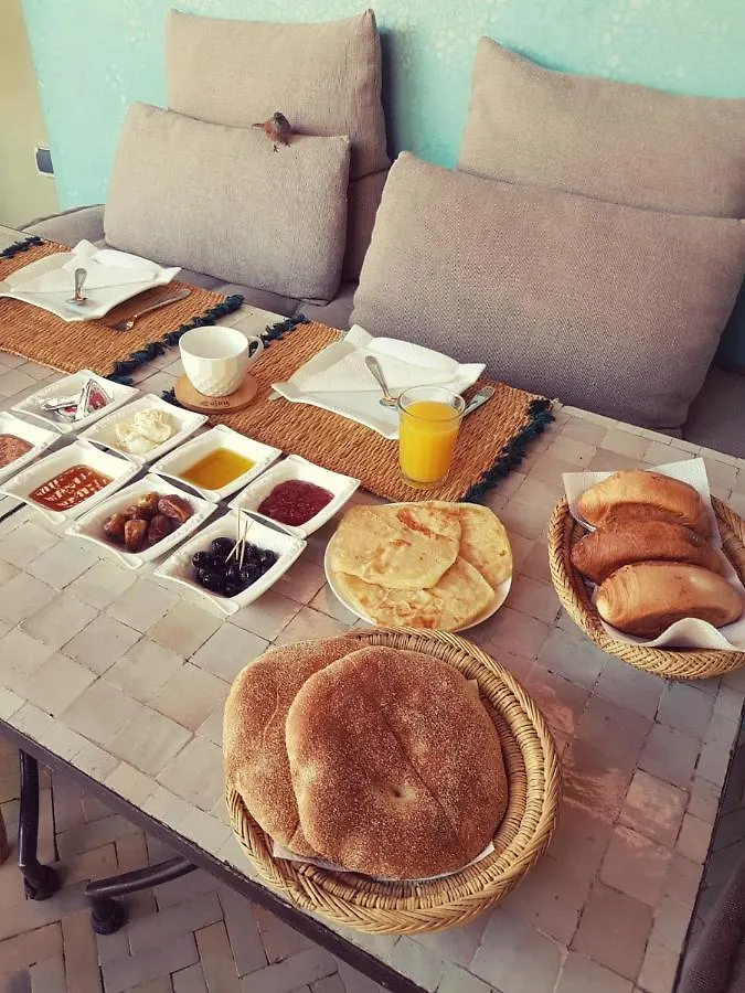 Riad Laly Tourisme Eclaire Le Bijou De La Medina Marraquexe