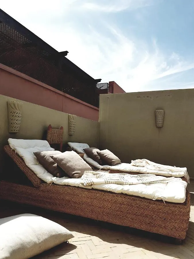 Riad Laly Tourisme Eclaire Le Bijou De La Medina Marraquexe