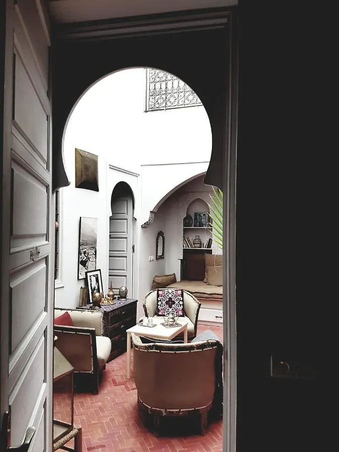 Riad Laly Tourisme Eclaire Le Bijou De La Medina Marraquexe