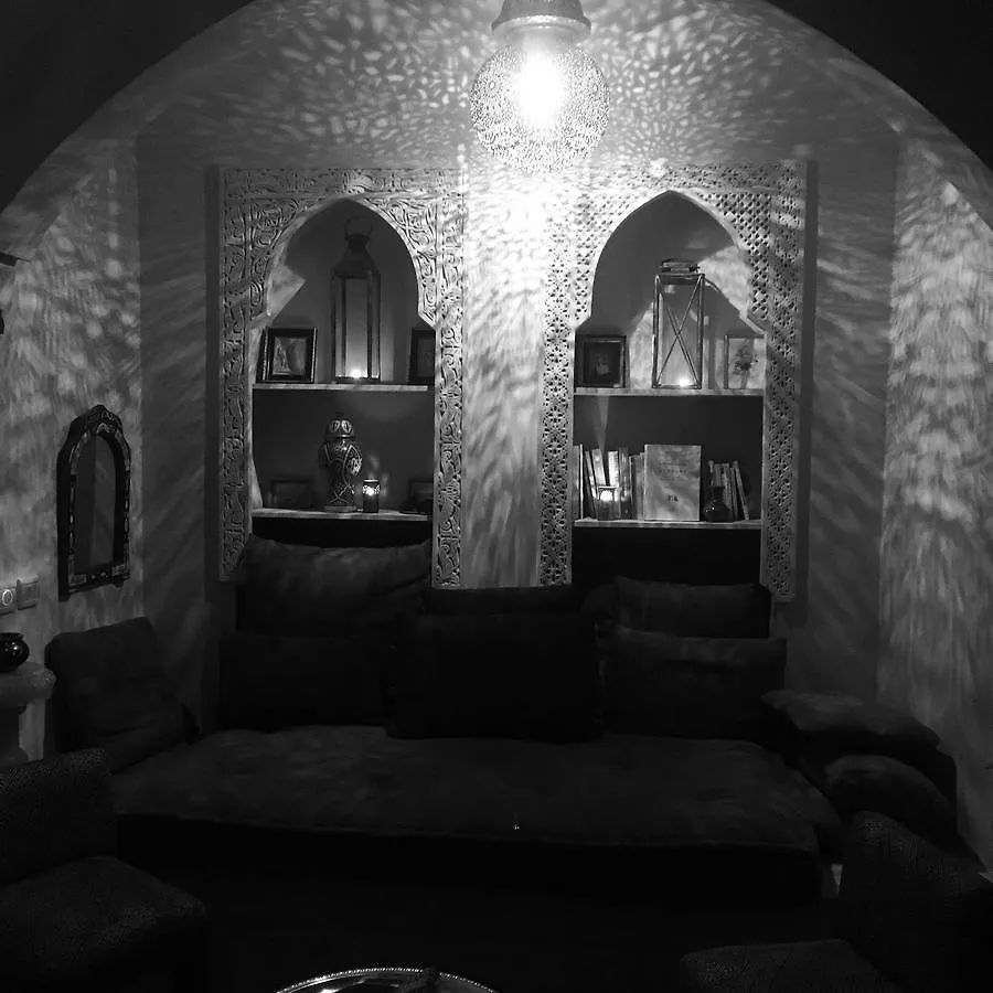 Riad Laly Tourisme Eclaire Le Bijou De La Medina Marraquexe