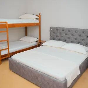 Hostel Hostel Central Shkoder 