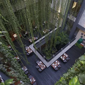 grandmas-legian-hotel.hotelsseminyak.net/