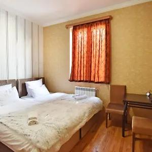 Hotel Hirmas ***